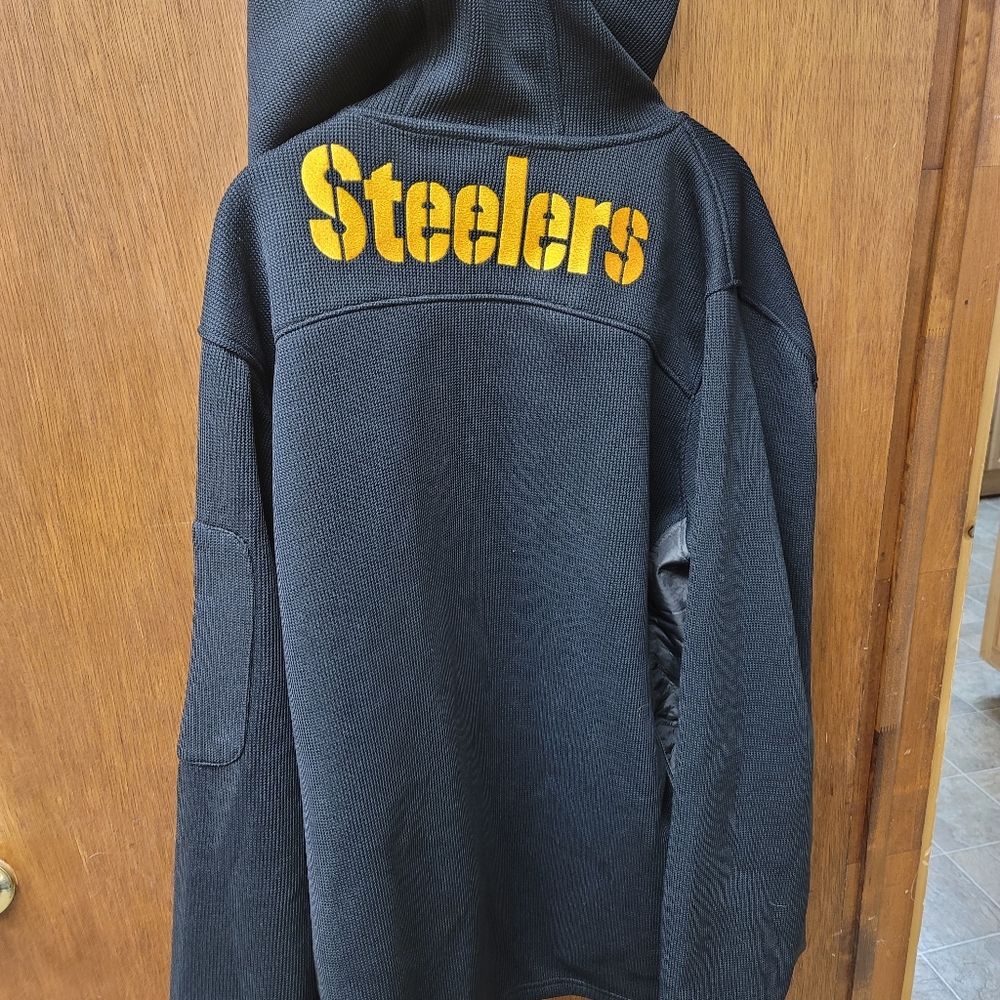 Pittsburgh Steelers Ultra Game brand sherpa lined hooded sweatshirt
